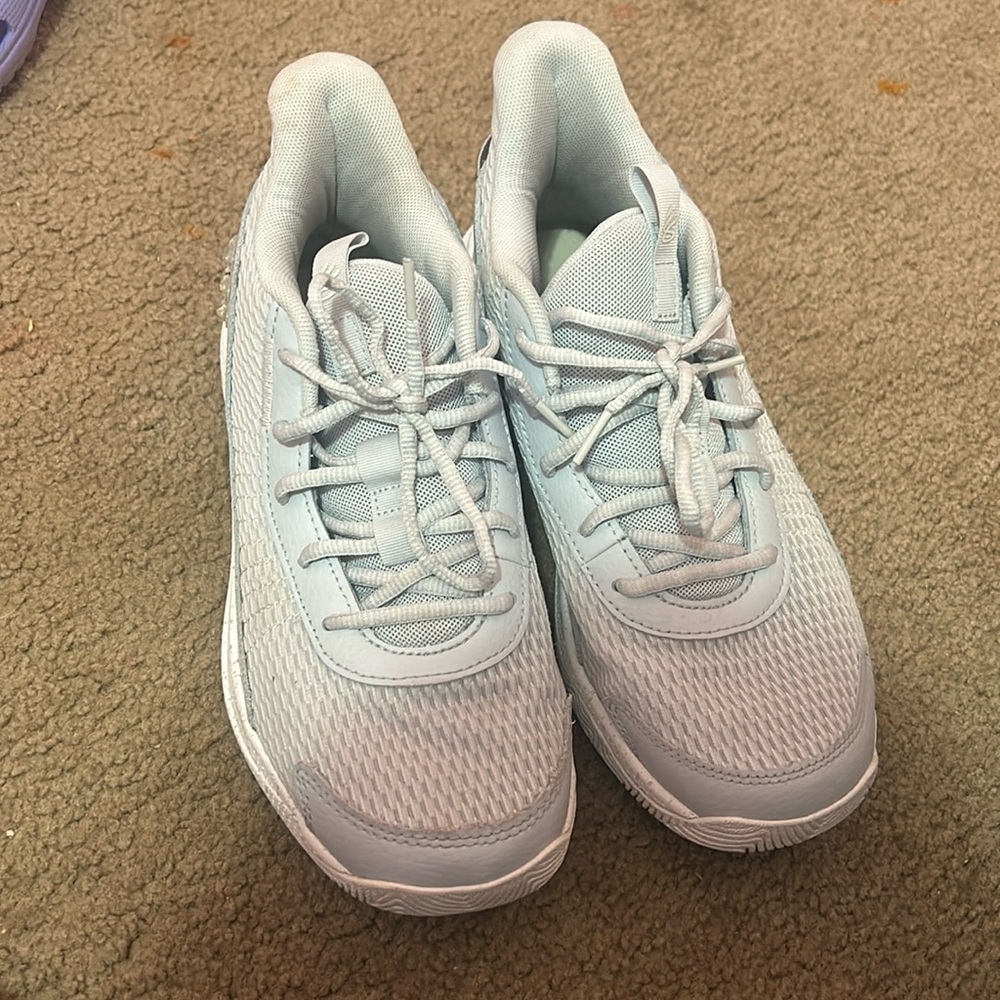 Curry basketball shoes